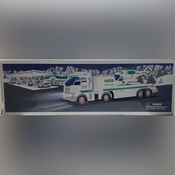 NEW 2006 Hess Toy Truck and Helicopter Collectible in Original Box - Picture 3 of 6